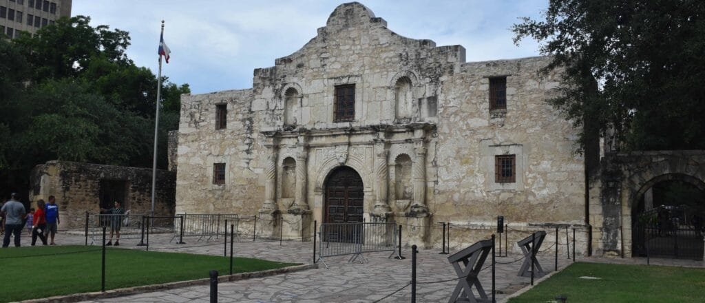 The limo service in Austin, Texas offers luxurious transportation to the Alamo in San Antonio. You can book a limousine for your visit to this historic landmark and enjoy a comfortable and stylish